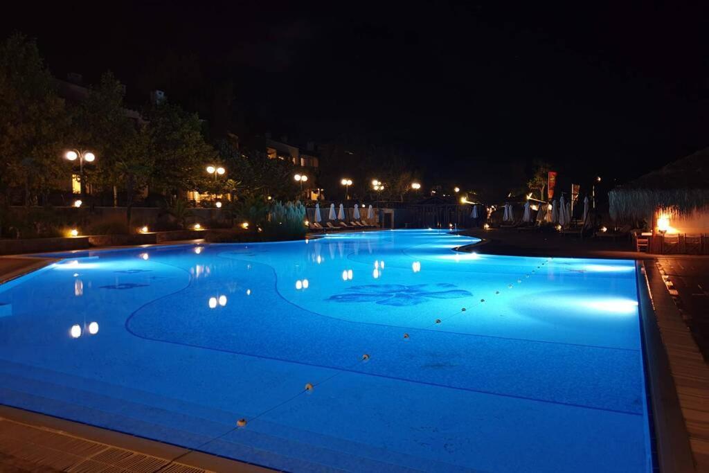 Apartment In The Picturesque Oasis Resort & Spa Lozeneț Exterior foto