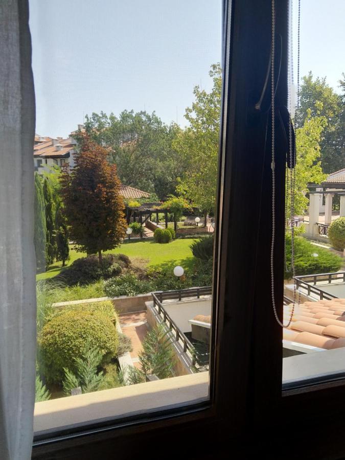 Apartment In The Picturesque Oasis Resort & Spa Lozeneț Exterior foto
