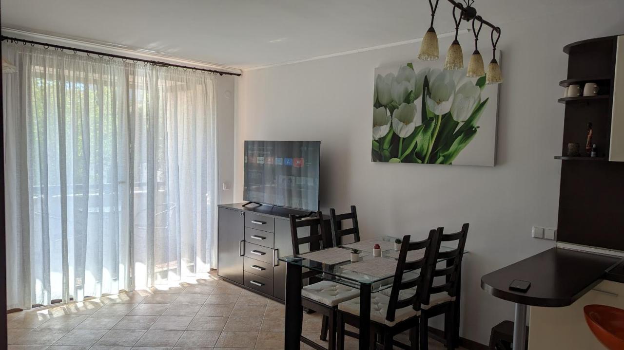 Apartment In The Picturesque Oasis Resort & Spa Lozeneț Exterior foto