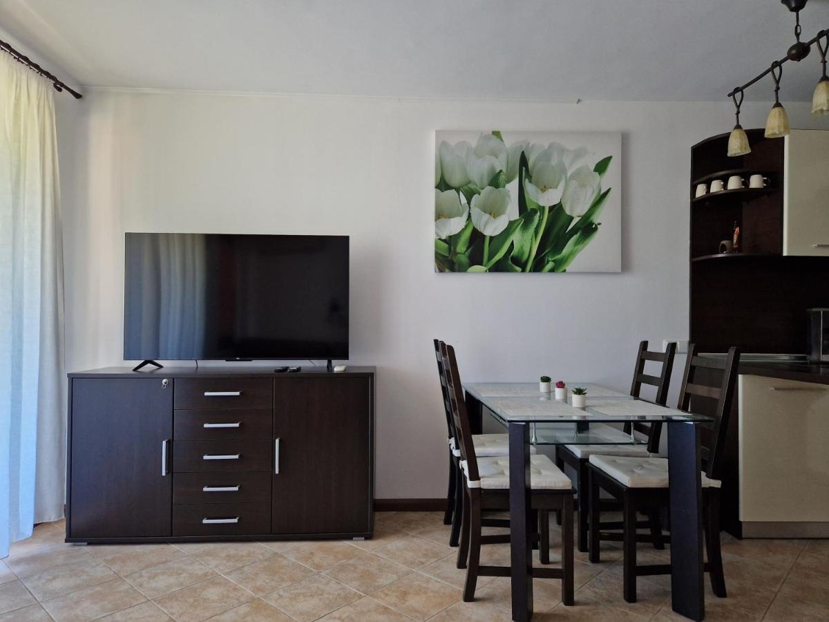 Apartment In The Picturesque Oasis Resort & Spa Lozeneț Exterior foto