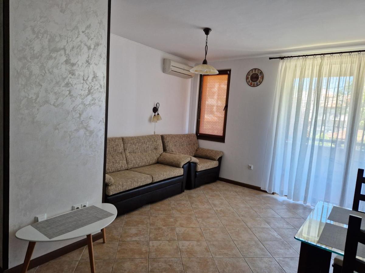Apartment In The Picturesque Oasis Resort & Spa Lozeneț Exterior foto